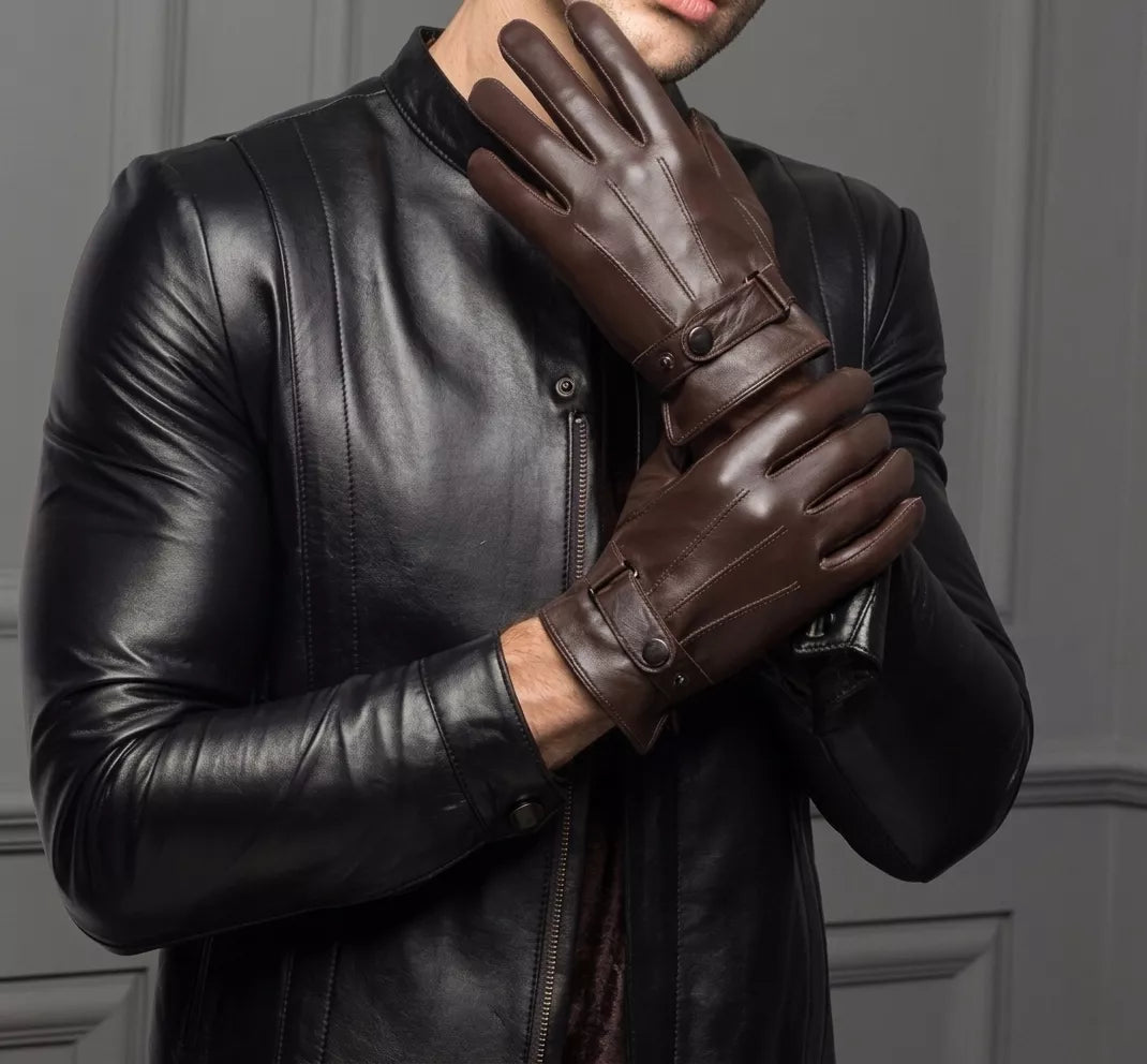 Touchscreen-compatible winter leather gloves