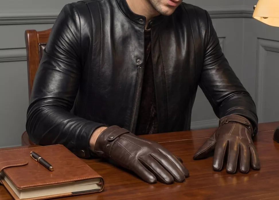 Touchscreen-compatible winter leather gloves