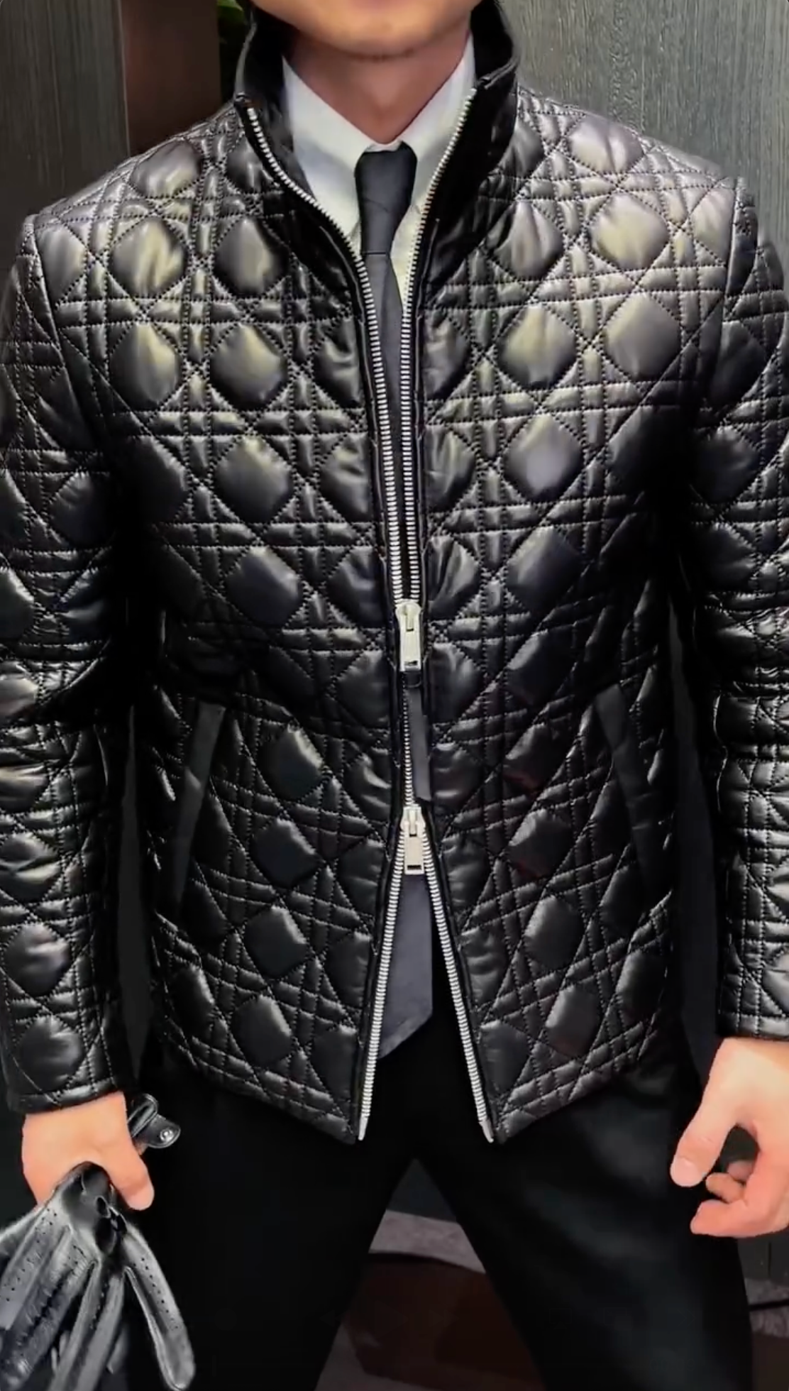 Fashionable genuine leather jacket